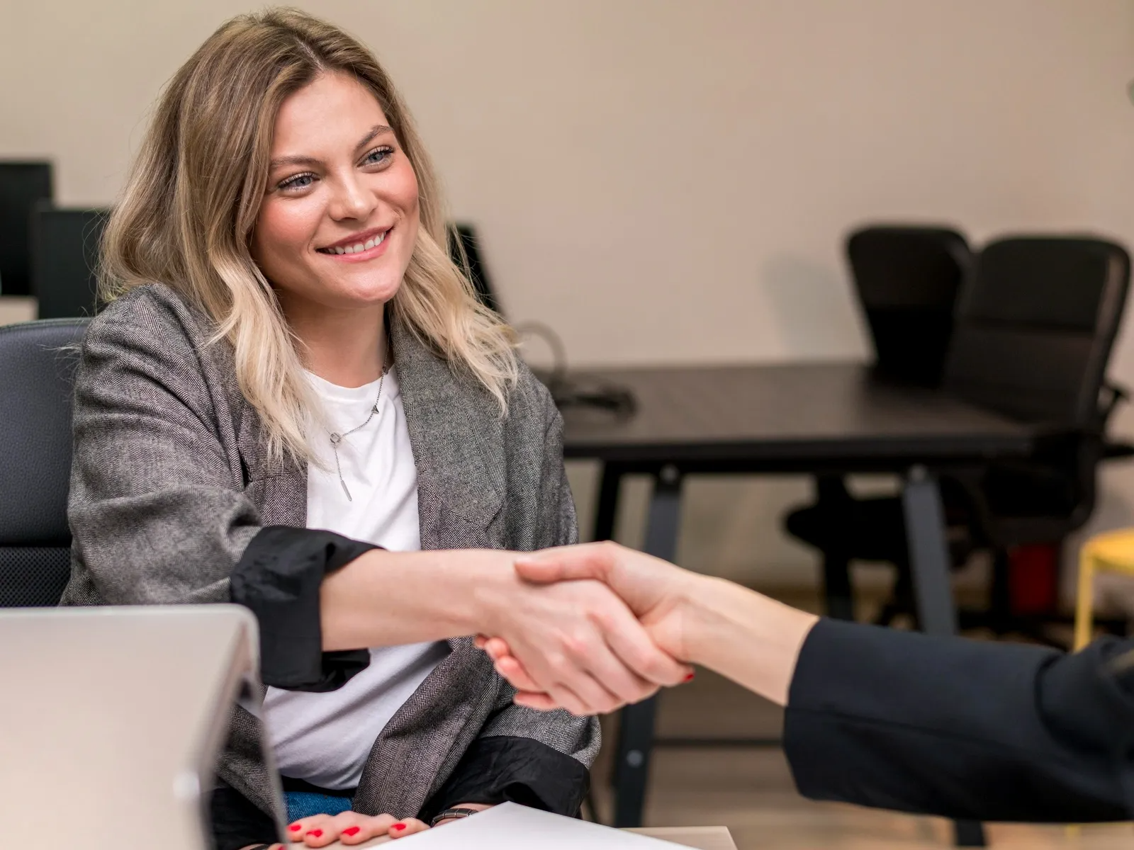 5 фази на добри односи со клиентите